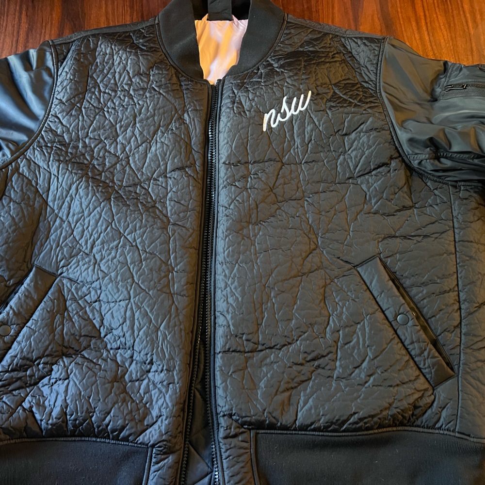 Nike NSW puffer jacket black with pink lining 4xl